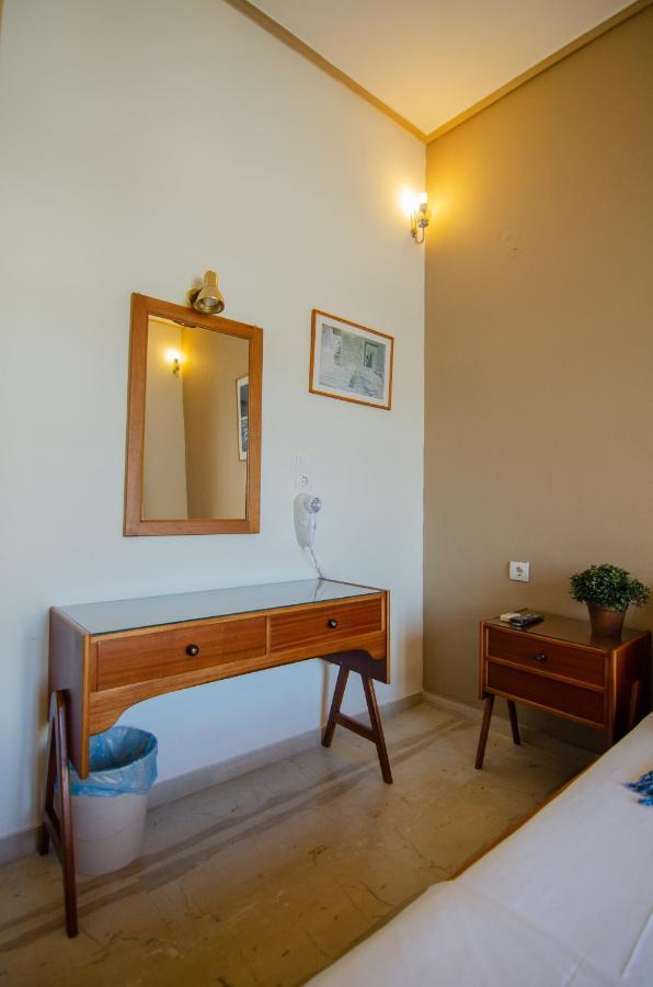 Almira Inn Иос Экстерьер фото