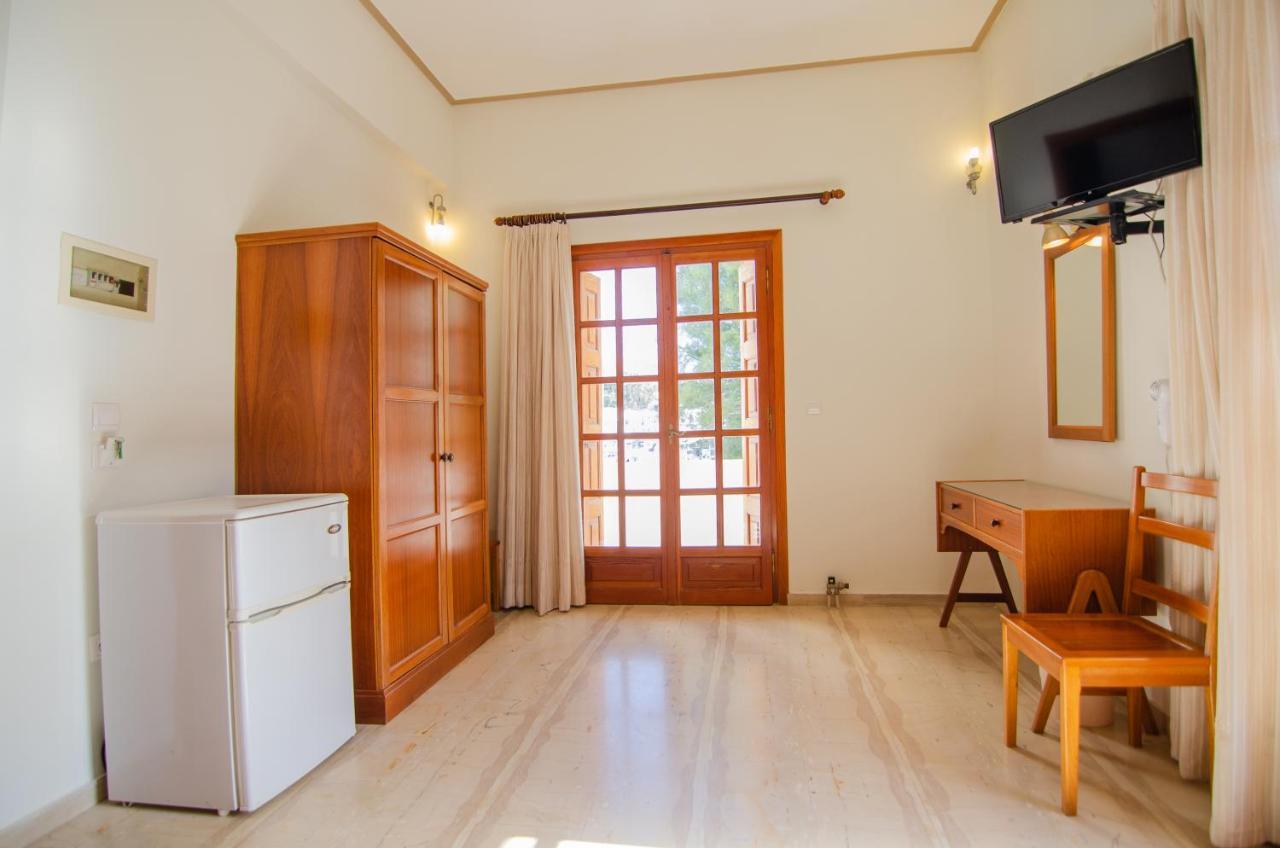 Almira Inn Иос Экстерьер фото