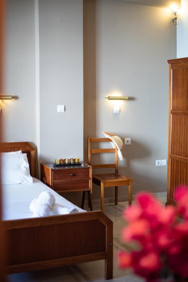Almira Inn Иос Экстерьер фото